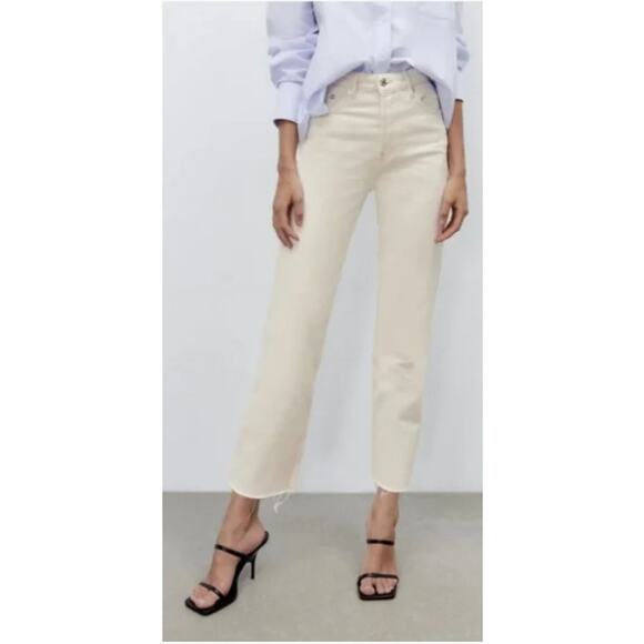 ZARA High Waist Straight Leg Raw Hem Rigid Denim Jeans in Soft Yellow Size 2 - Picture 1 of 10